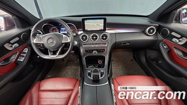 Mercedes-Benz C-Class — interior