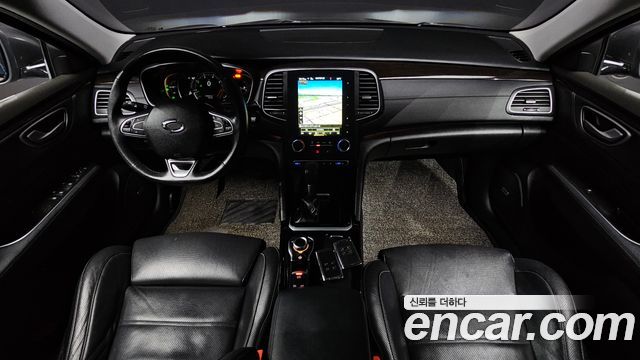 Renault Korea SM6 — interior