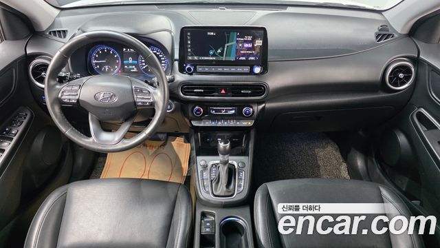 Hyundai Kona — interior