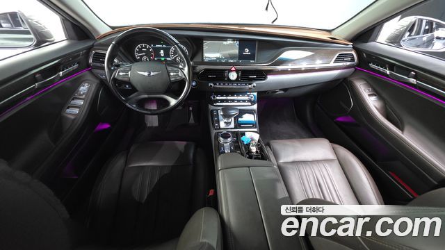 Genesis EQ900 — interior