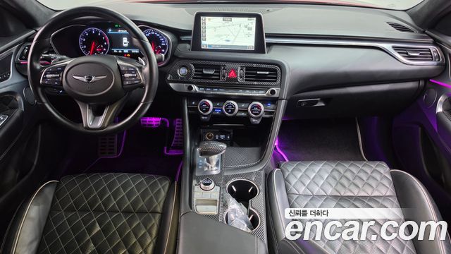 Genesis G70 — interior
