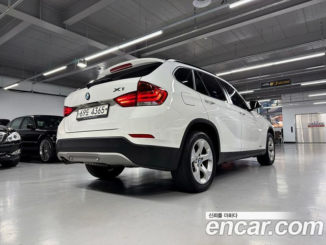 BMW X1 — interior