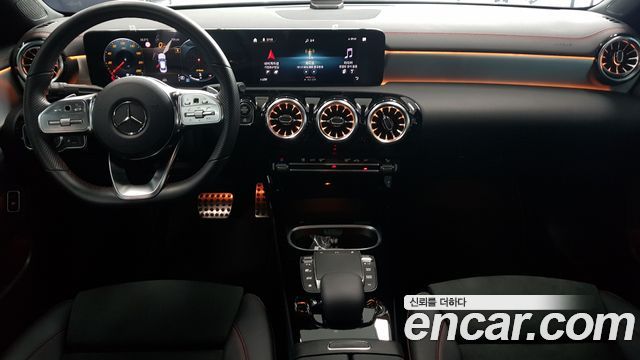 Mercedes-Benz CLA-Class — interior