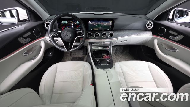 Mercedes-Benz E-Class — interior