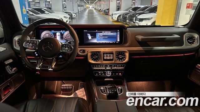 Mercedes-Benz G-Class — interior