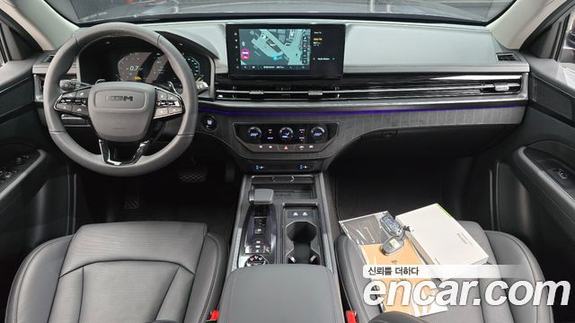 KG Mobility Musso — interior