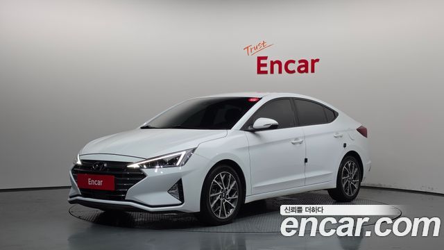 Hyundai Avante — exterior