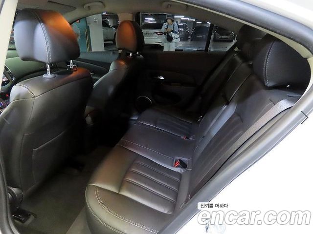 Chevrolet Korea Cruze — interior
