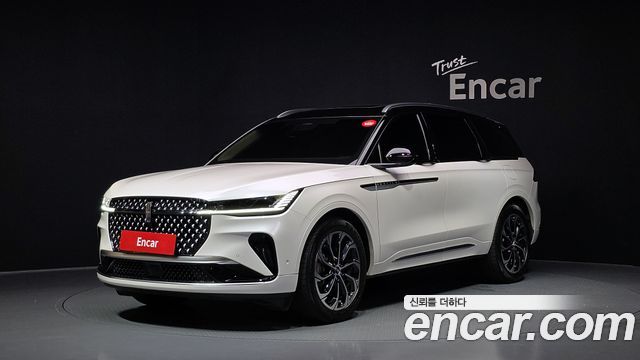 Lincoln Nautilus — exterior