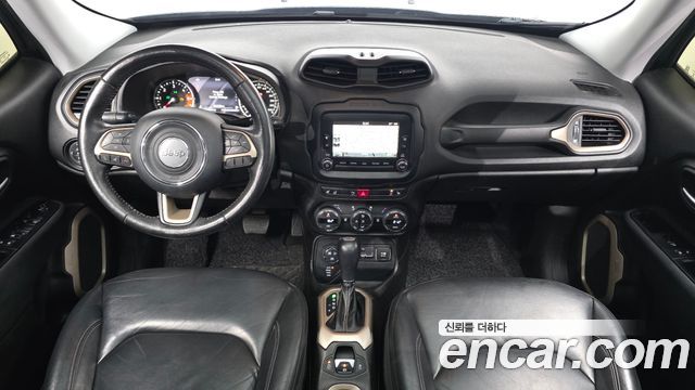 Jeep Renegade — interior