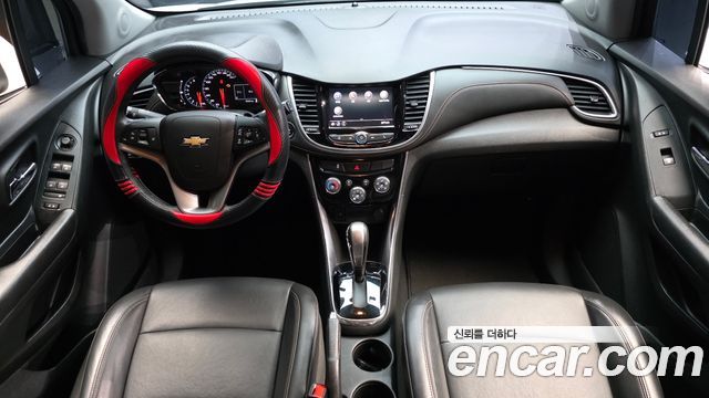 Chevrolet Korea Trax — interior