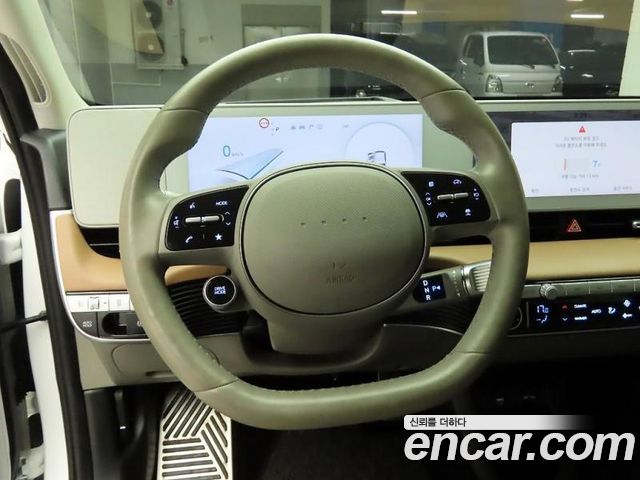Hyundai IONIQ 5 — interior
