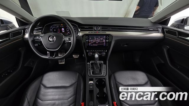 Volkswagen Arteon — interior