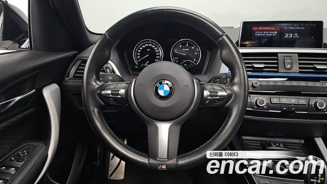 BMW 1 Series — interior
