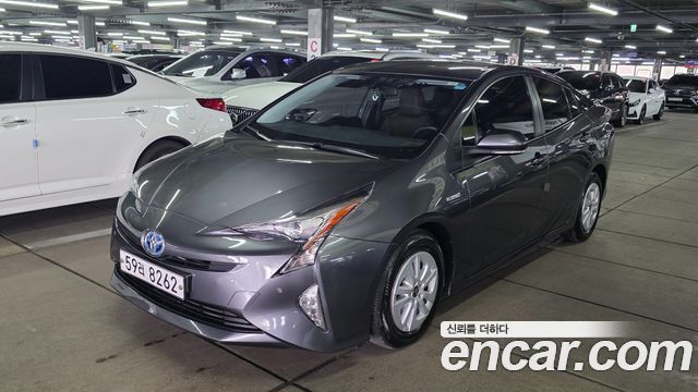 Toyota Prius — exterior