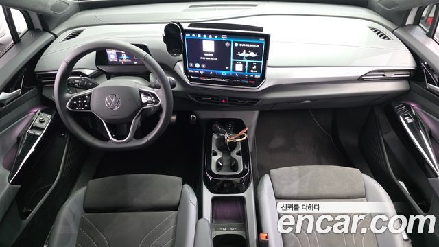 Volkswagen ID.4 — interior