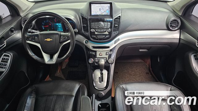 Chevrolet Korea Orlando — interior