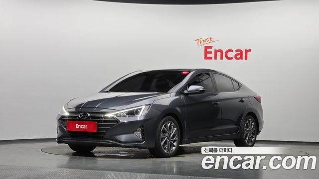 Hyundai Avante — exterior