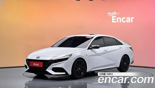 Hyundai Avante — exterior