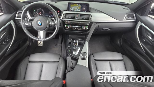BMW 3 Series — interior