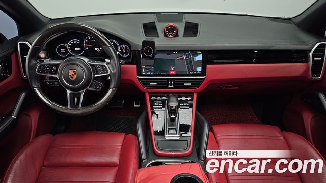 Porsche Cayenne — interior