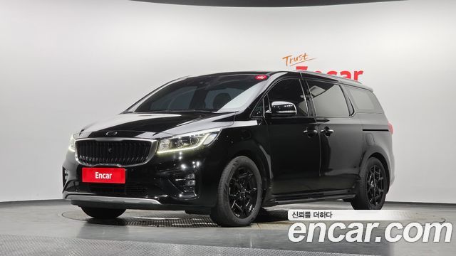Kia Carnival — exterior
