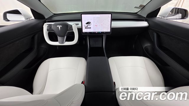 Tesla Model 3 — interior
