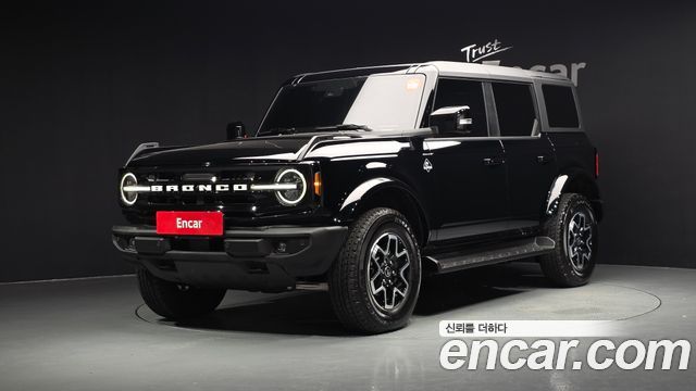 Ford Bronco — exterior