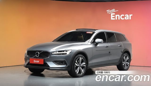Volvo V60 — exterior