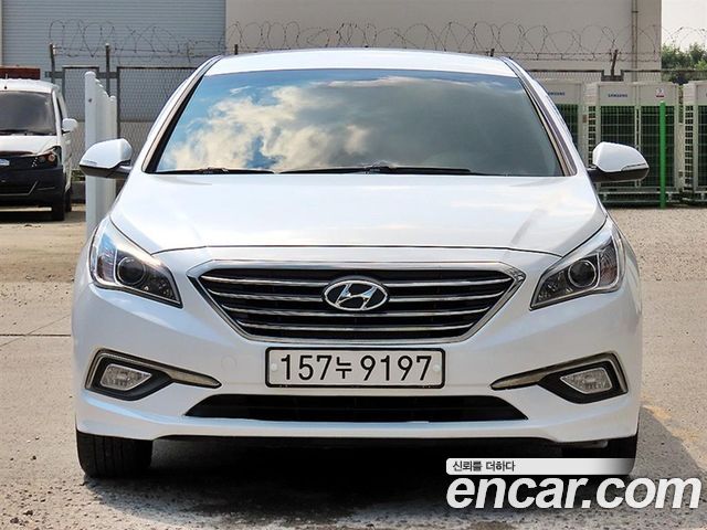 Hyundai Sonata — exterior