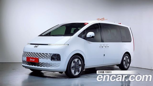 Hyundai Staria