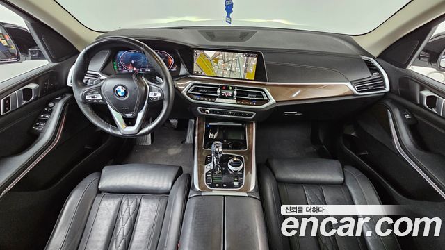 BMW X5 — interior