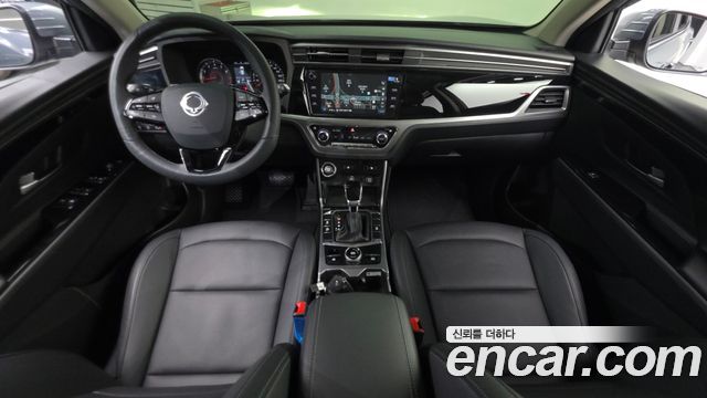 KG Mobility Korando — interior