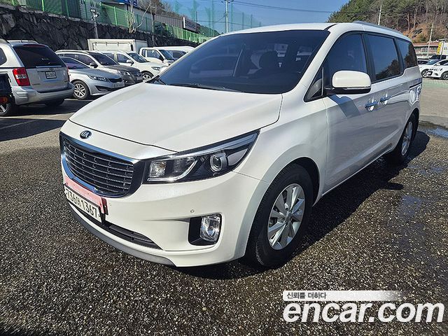 Kia Carnival — exterior