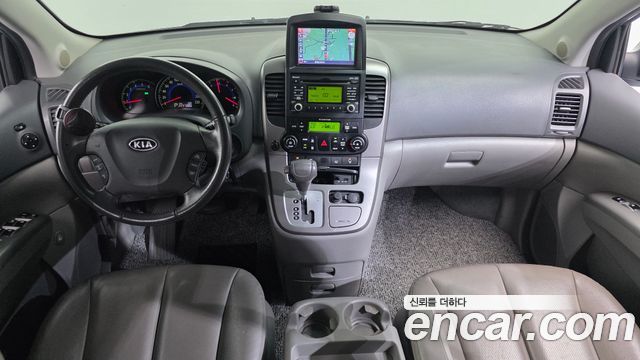 Kia Carnival — interior