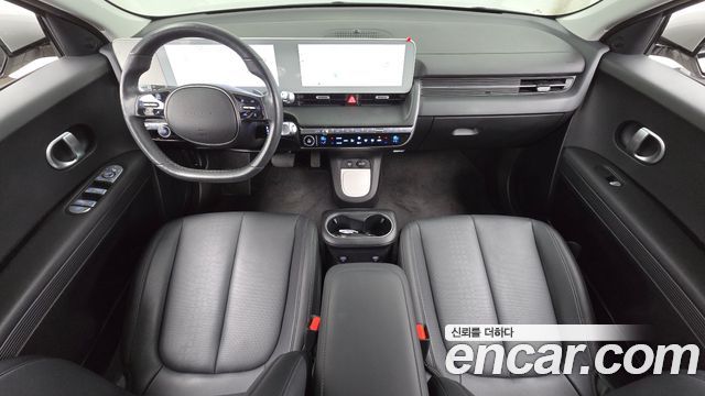 Hyundai IONIQ 5 — interior
