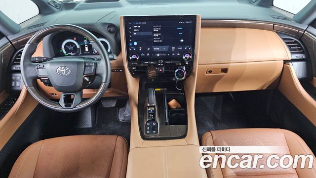 Toyota Alphard — interior