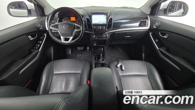 KG Mobility Korando — interior