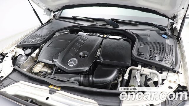 Mercedes-Benz C-Class — interior
