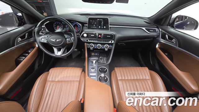 Genesis G70 — interior