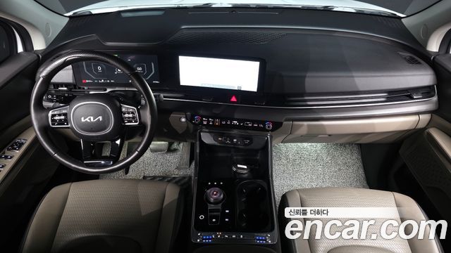 Kia Carnival — interior