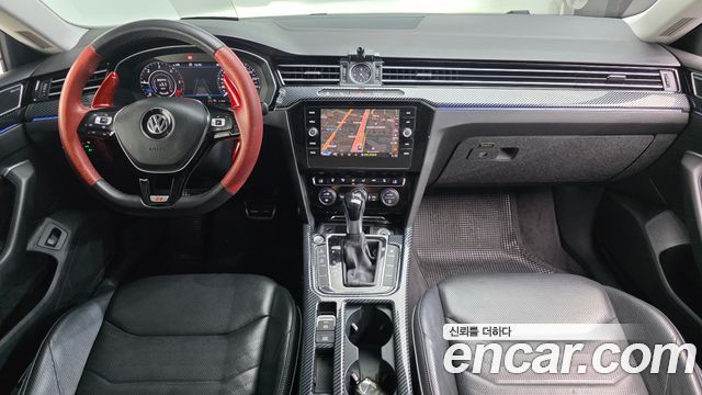 Volkswagen Arteon — interior