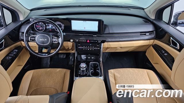 Kia Carnival — interior