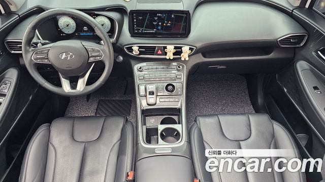Hyundai Santa Fe — interior