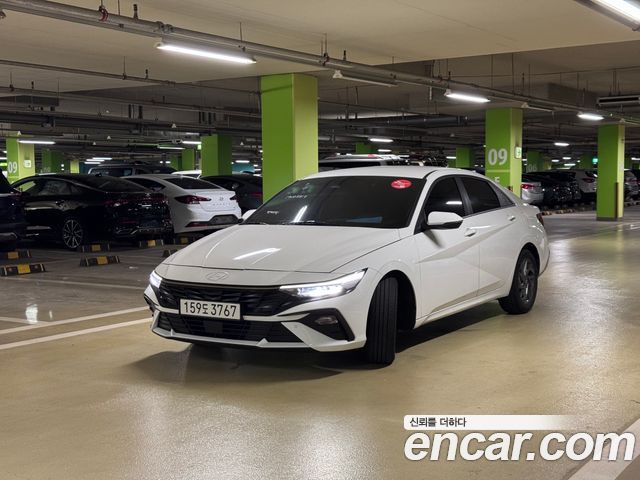 Hyundai Avante — exterior