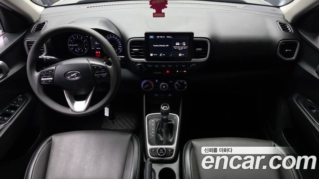 Hyundai Venue — interior
