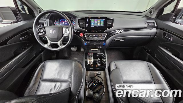 Honda Pilot — interior
