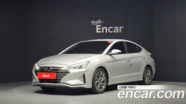 Hyundai Avante — exterior