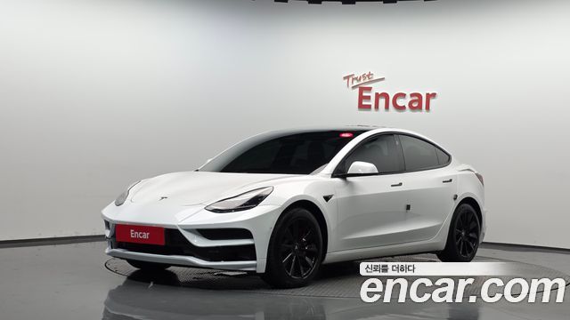 Tesla Model 3 — exterior