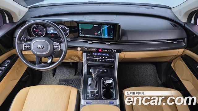 Kia Carnival — interior